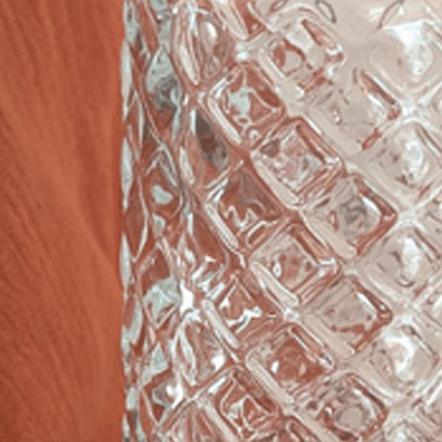 Soliflore Verre ciselé