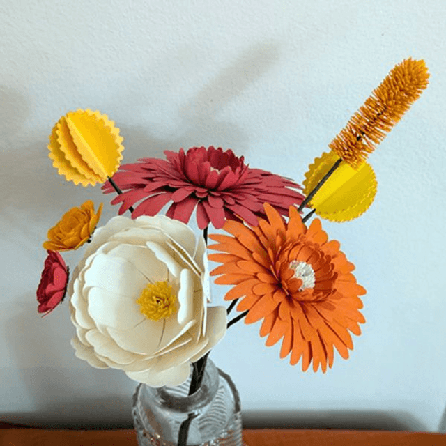 Bouquet de Fleurs en papier - blanc rouge & orange